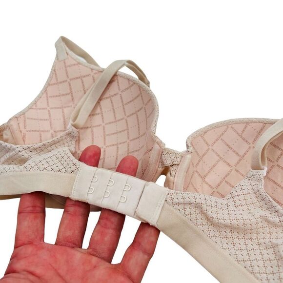 Victoria’s Secret ivory blush perfect shape padded push up bra 32D - Picture 4 of 6